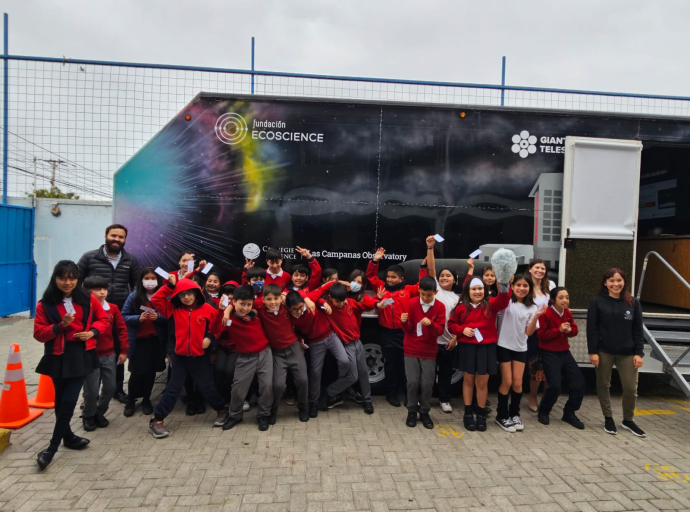 VISITA DEL OBSERVATORIO LAS CAMPANAS EN EL COLEGIO SAN MANUEL