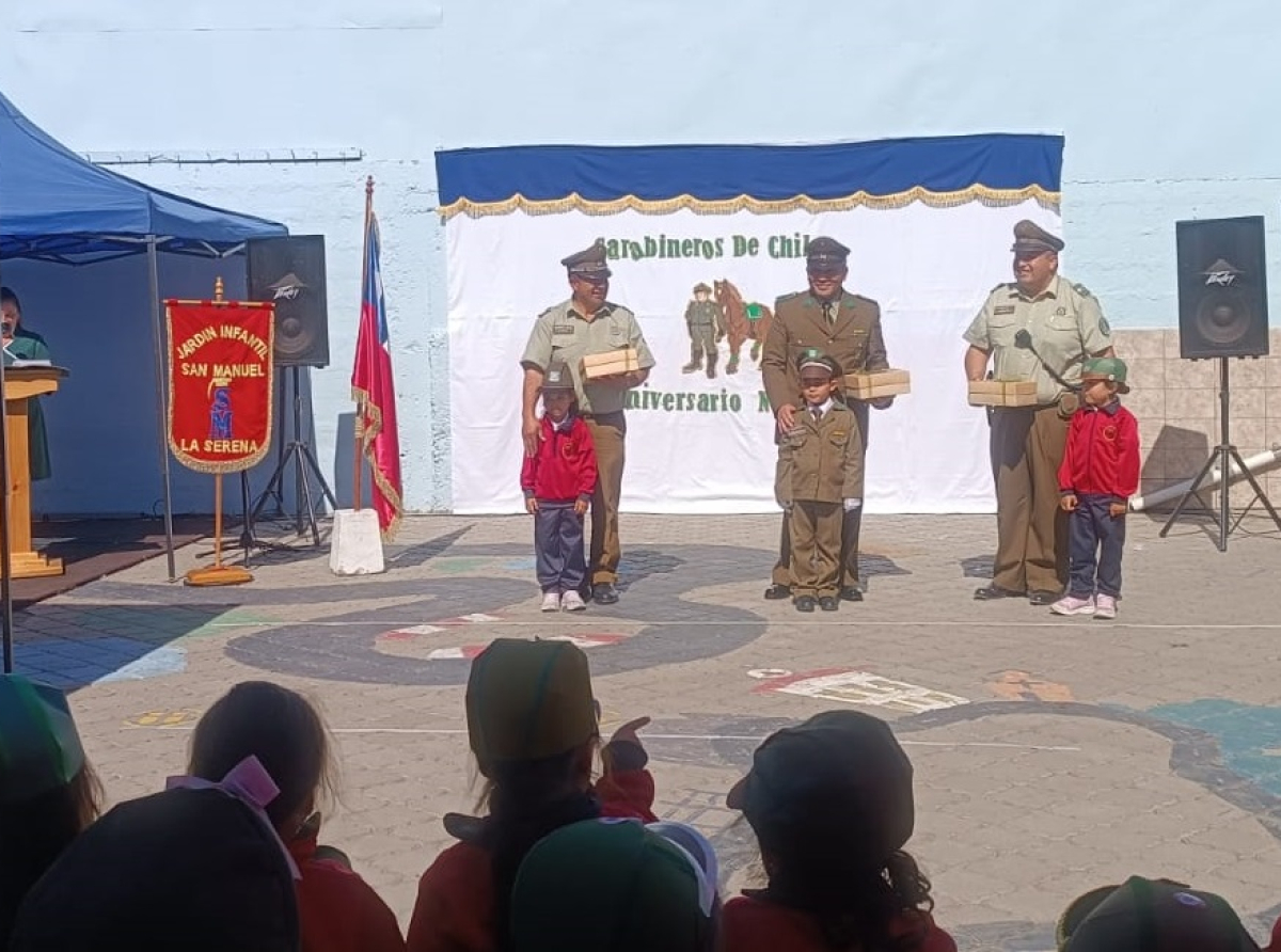 JARDÍN INFANTIL REALIZA ACTO EN HONOR A CARABINEROS DE CHILE