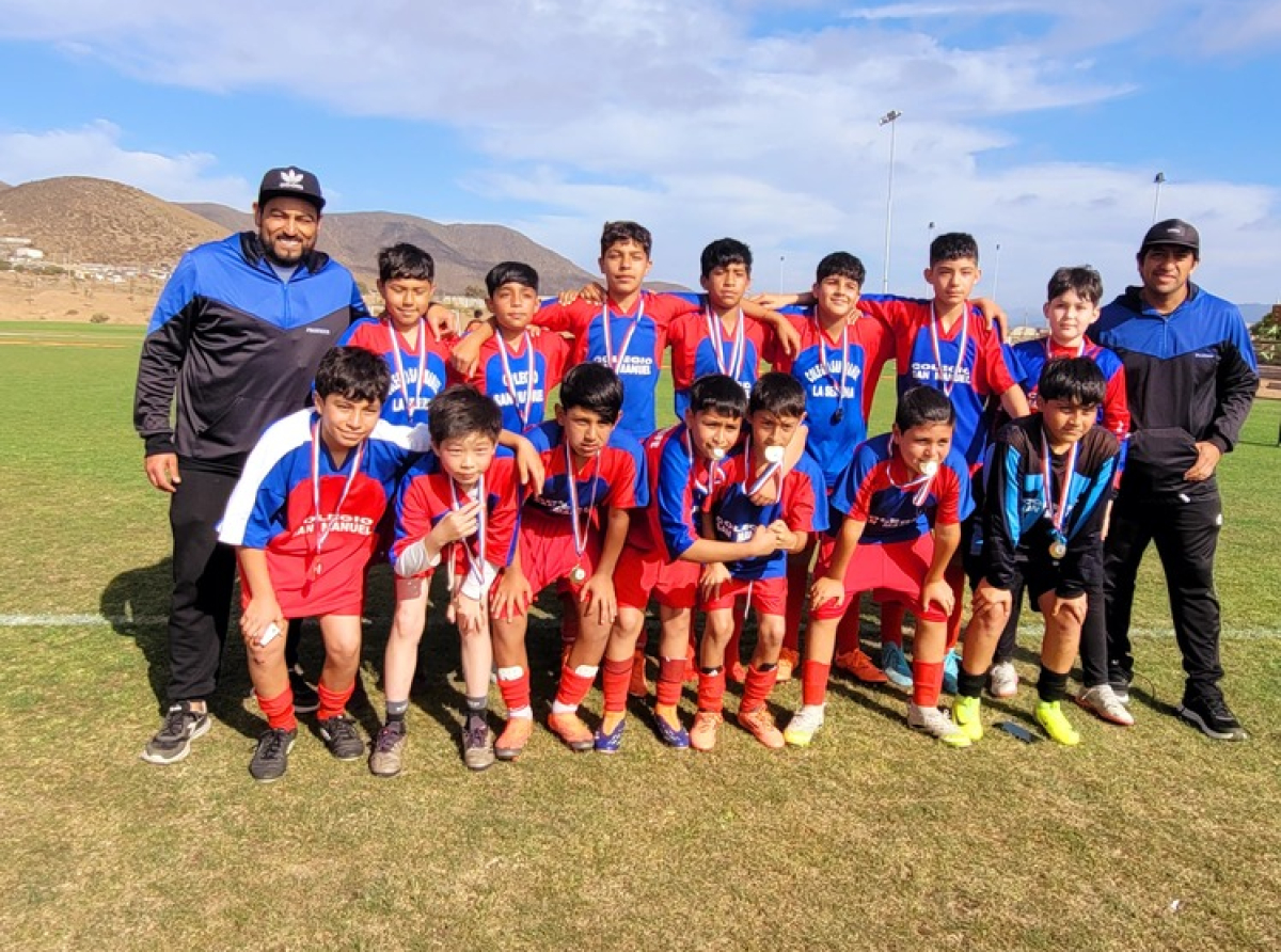 COLEGIO SAN MANUEL FUE ANFITRIÓN DEL TORNEO CUADRANGULAR DE FÚTBOL “COPA LAS COMPAÑÍAS”
